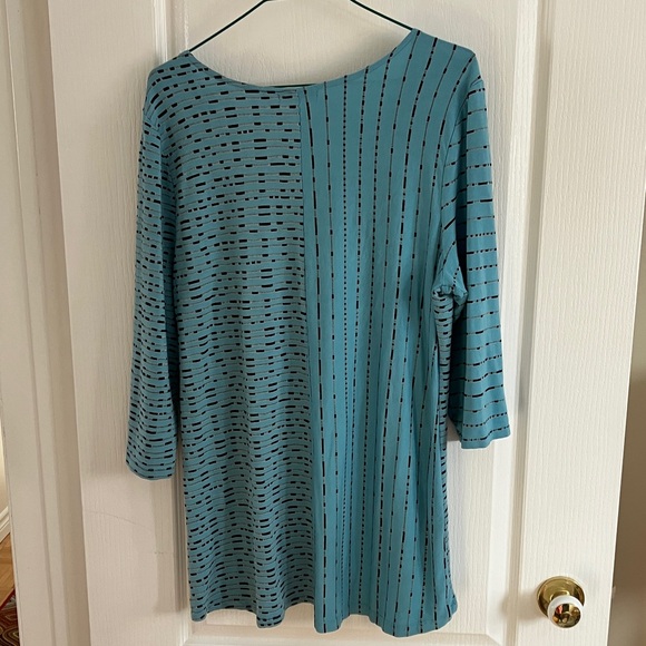 Habitat Teal and Black Patterned V-Neck Top - Picture 5 of 6